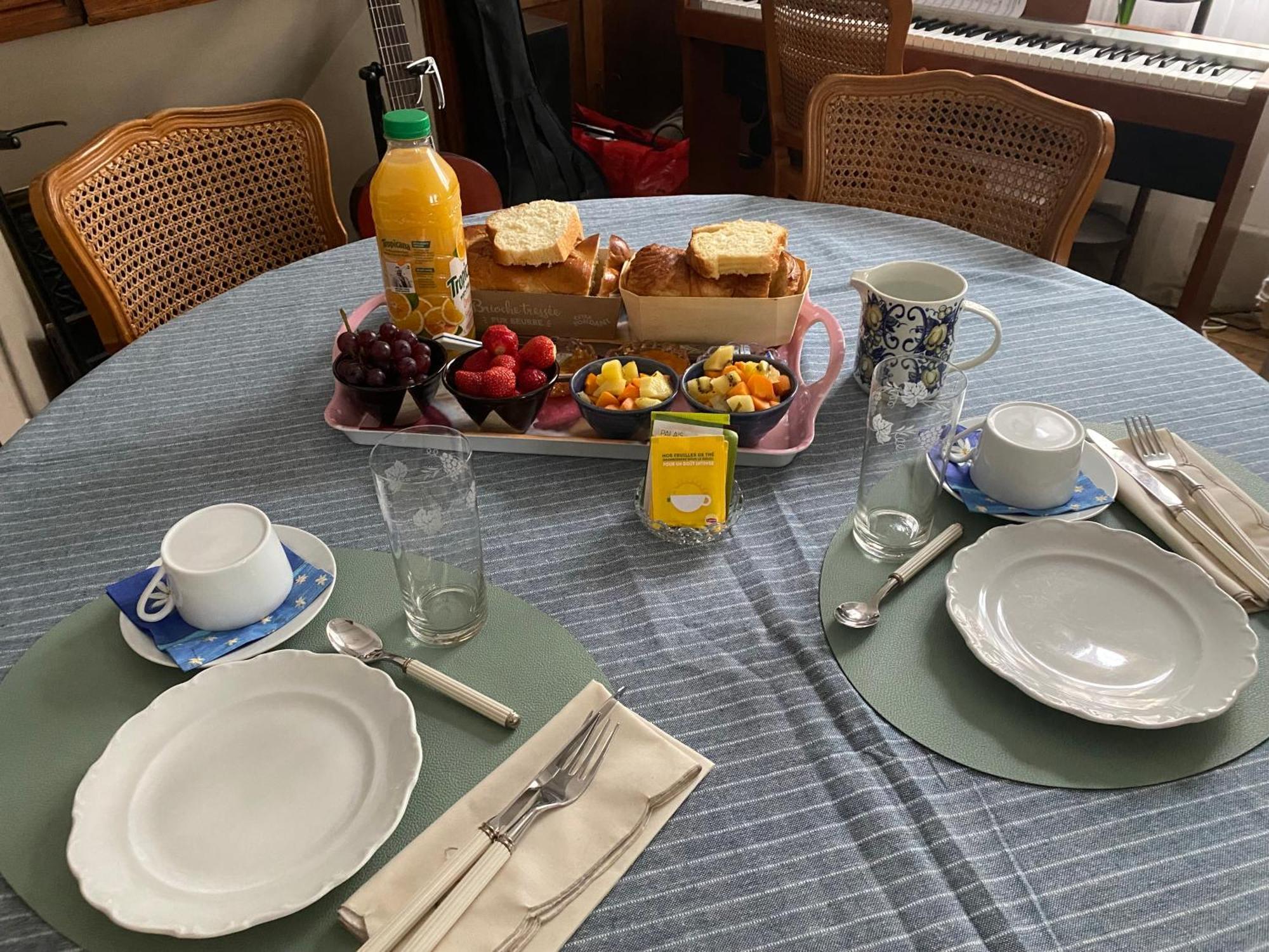 Au Jardin Y Bed and Breakfast Moissac Buitenkant foto